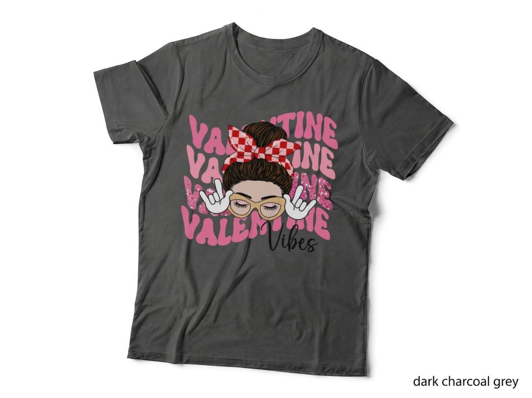 Girl Checkered Bow Valentine Vibes Y2k T-Shirt