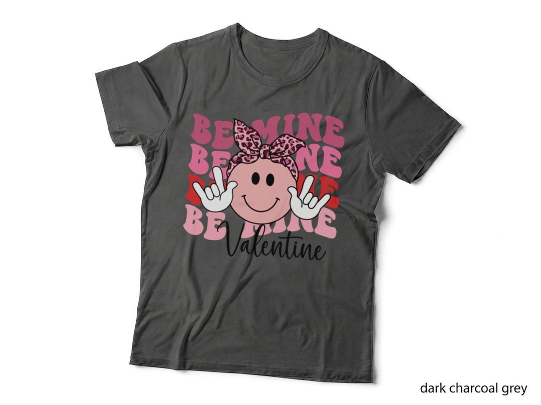 Smiley Face Woman Be Mine Valentine Retro Cute Girl T-Shirt