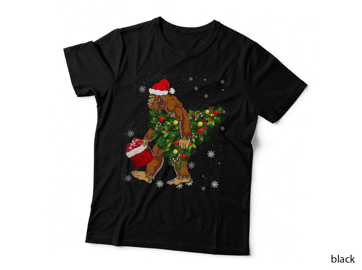 Bigfoot Carrying Christmas Tree Sasquatch Believer Pajama T-Shirt