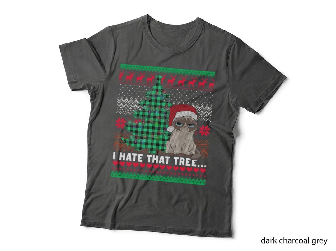I Hate That Tree Funny Cats Christmas Tree Ugly Xmas Sweater T-Shirt