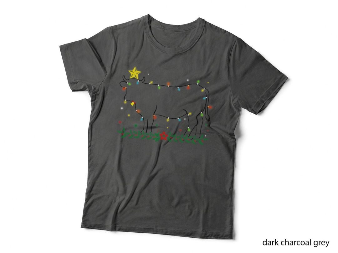 Cow Tree Farmer Vintage Christmas Tree Xmas Reindeer T-Shirt