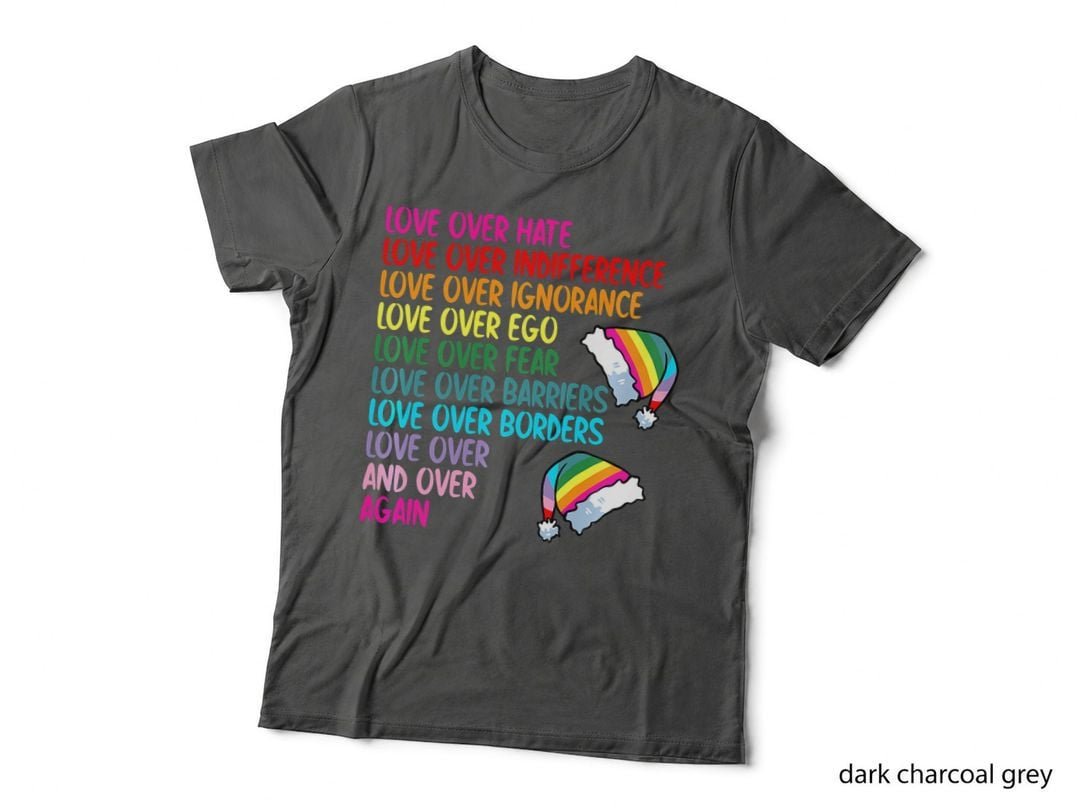 Love Over Hate Christmas Pajama Cool LGBT-Q Pride Santa Hat T-Shirt