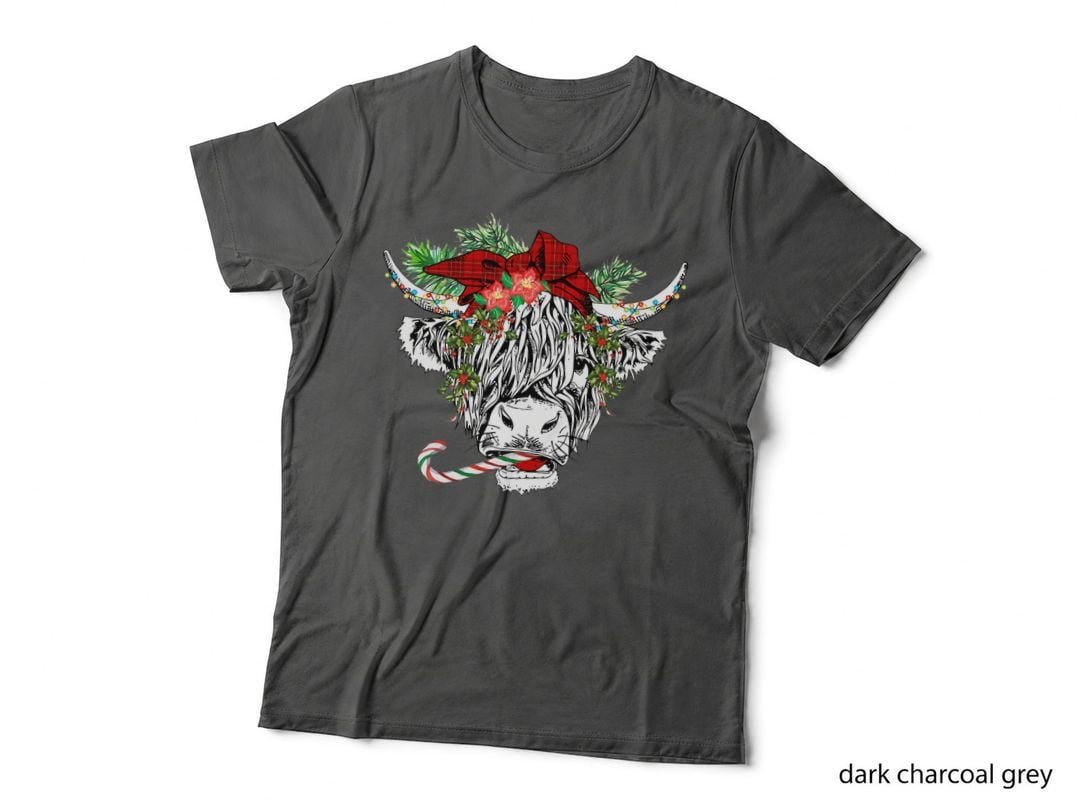 Christmas Highland Cow T-Shirt, Festive Holiday Design, Pet Lover Apparel