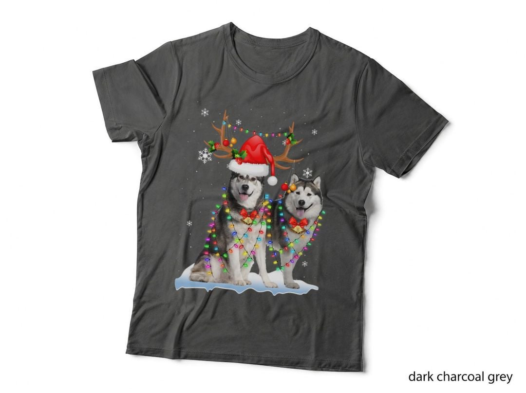 Alaskan Malamute Christmas Tree Lights Reindeer Xmas Pajama T-Shirt