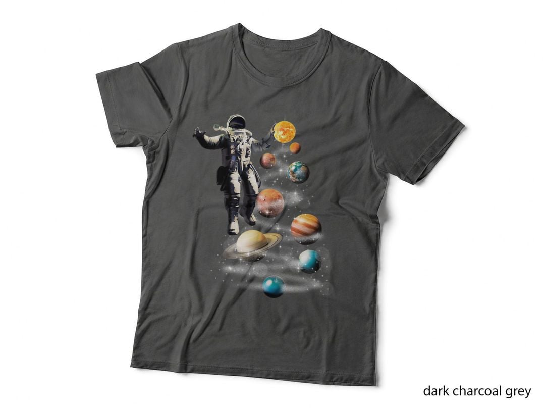 Astronaut Space Christmas Tree Solar System Planets Design T-Shirt