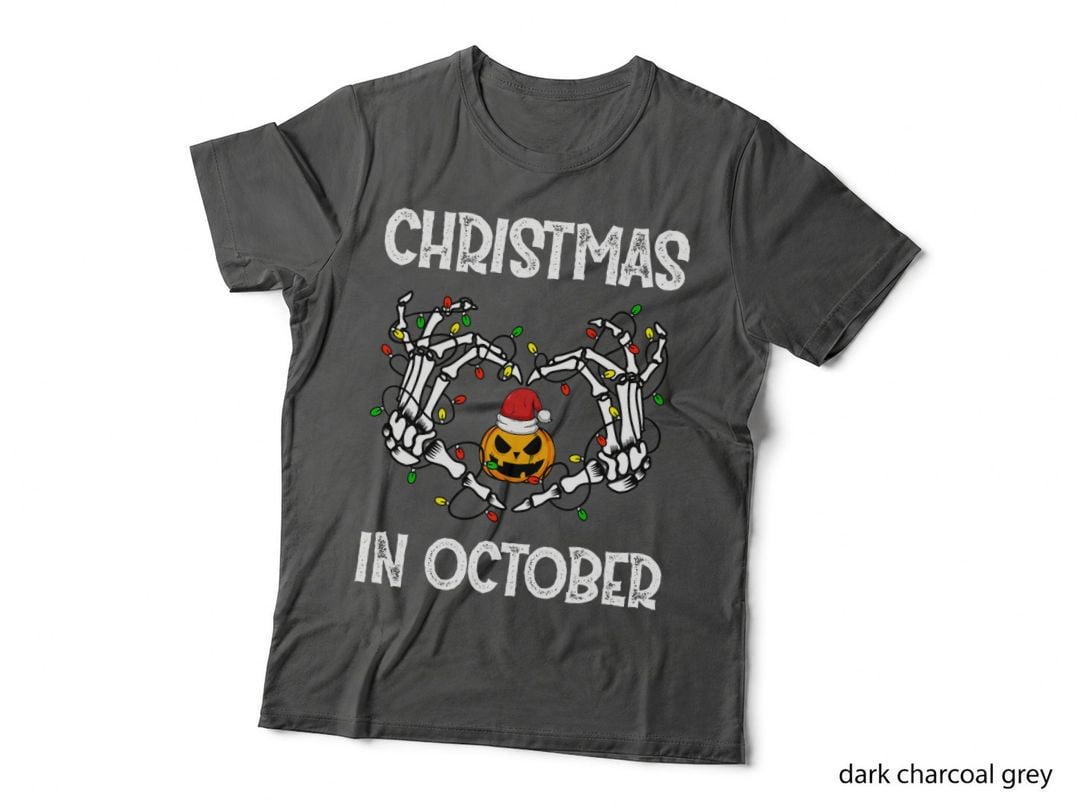 Christmas in October Skeleton Hands Pumpkin Santa Hat Funny T-Shirt