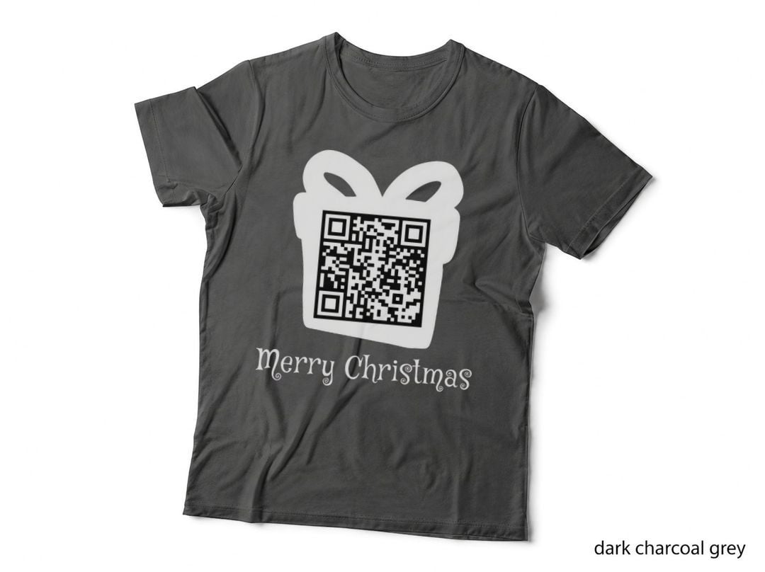QR Rick Rolled - Christmas - Black T-Shirt