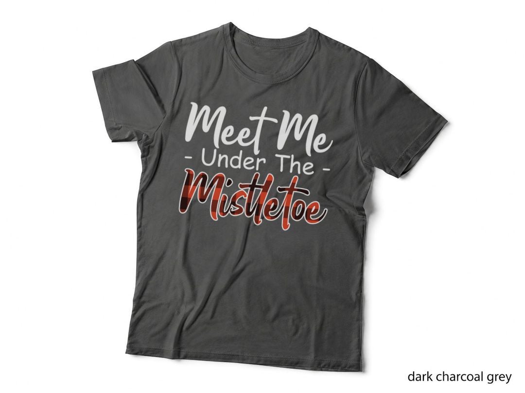 Xmas Red Plaid Meet Me Under the Mistletoe Pullover Hoodie T-Shirt