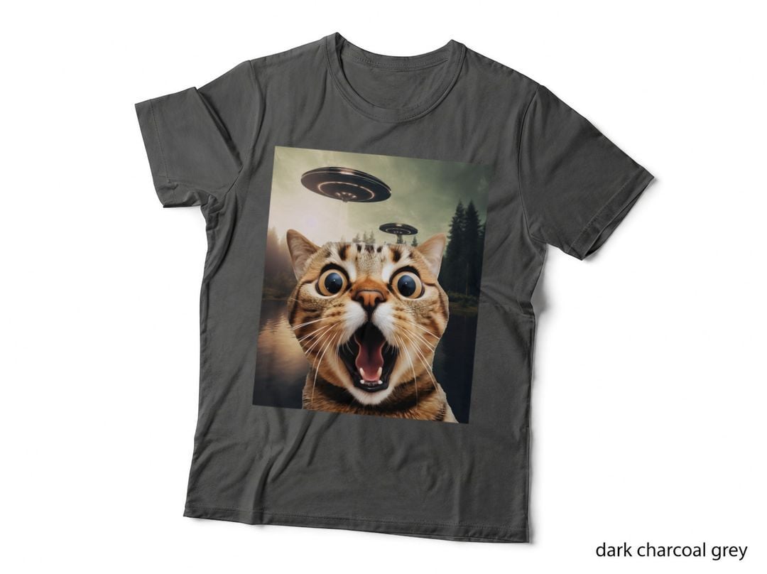 Alien UFO Cat - Cat S Cat Dadmom, Space Cats, Intergalactic Felines T-Shirt