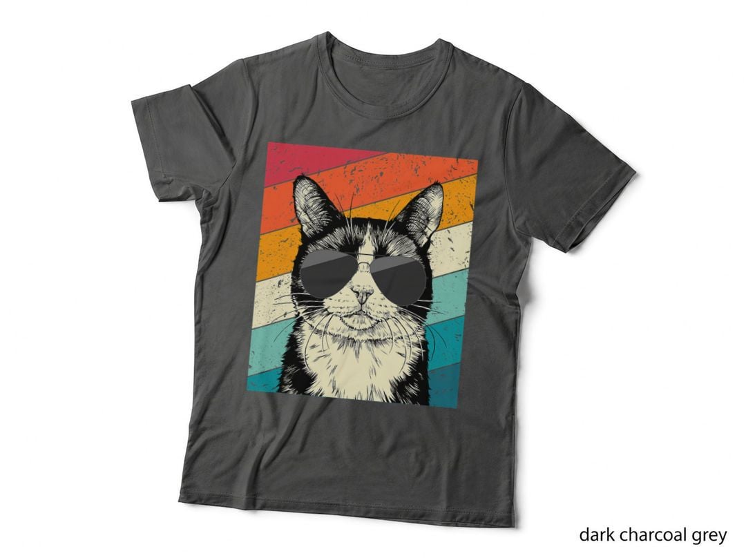 Retro Vintage Tuxedo Cat with Sunglasses Cat Lovers T-Shirt