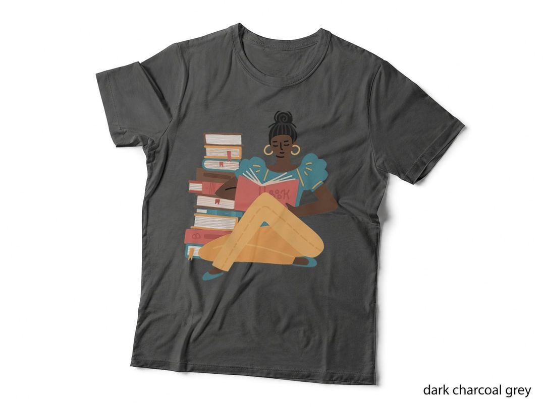Girl Reading, Black Women Read, Afrocentric Tops, Bookish T-Shirt