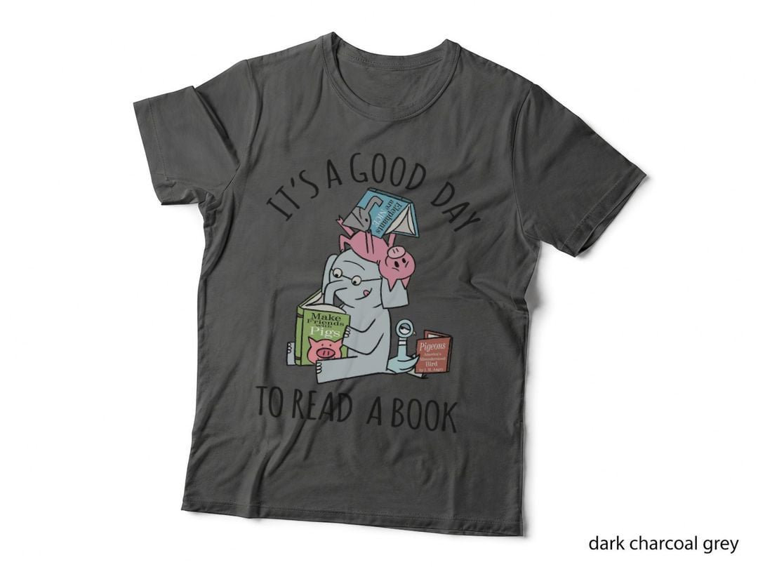 It's a Good Day to Read a Book, Elephant Reading Books T-Shirt