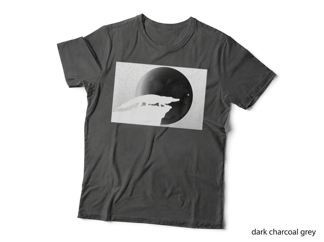 Alligator Silhouette Moon Crocodile Night Reptile Mom Dad T-Shirt