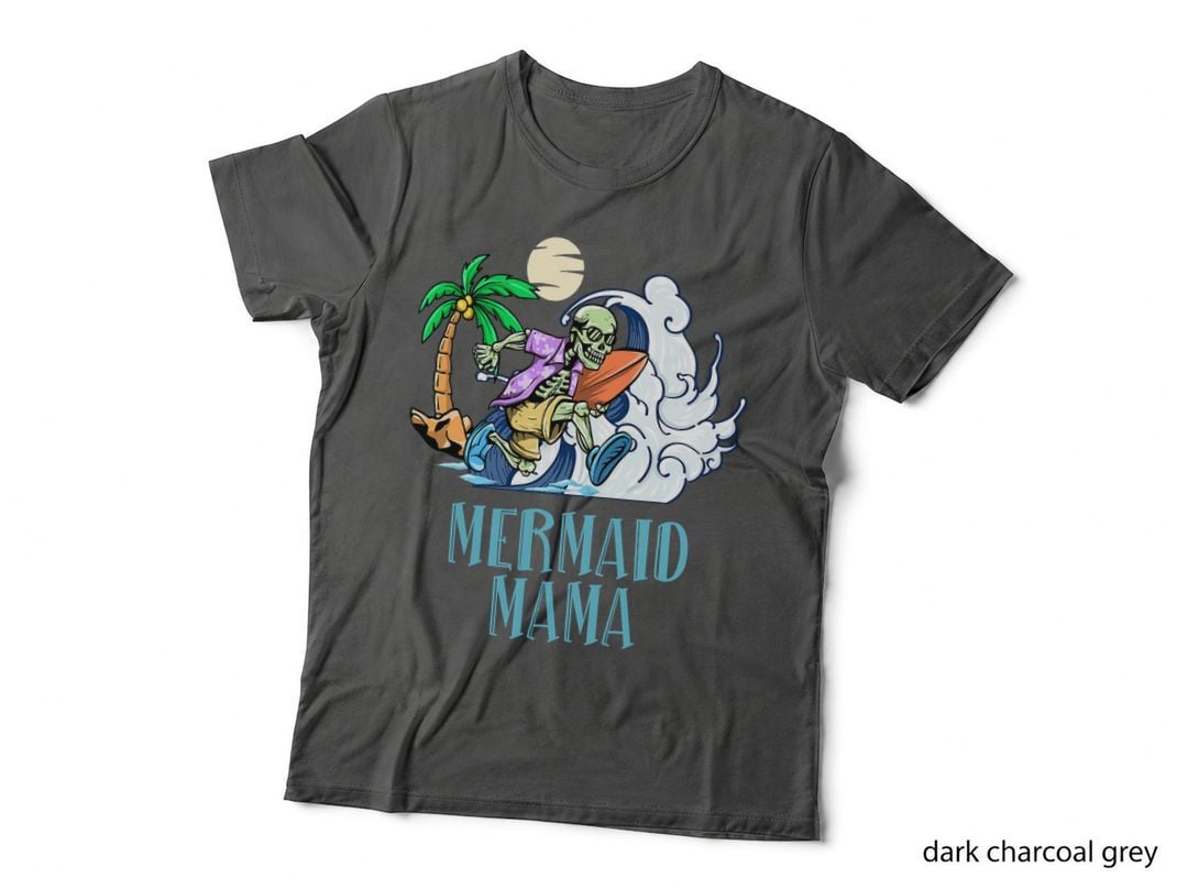 Mermaid Mama Beach Deep Diving Ocean Deep Diver Mom Swimming T-Shirt