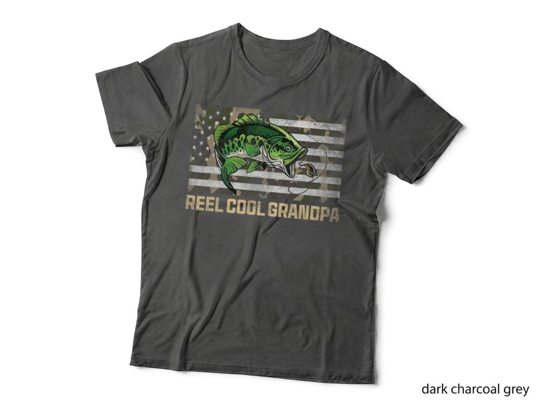 Mens Reel Cool Grandpa Camouflage Fars Day Fisherman Fishing T-Shirt