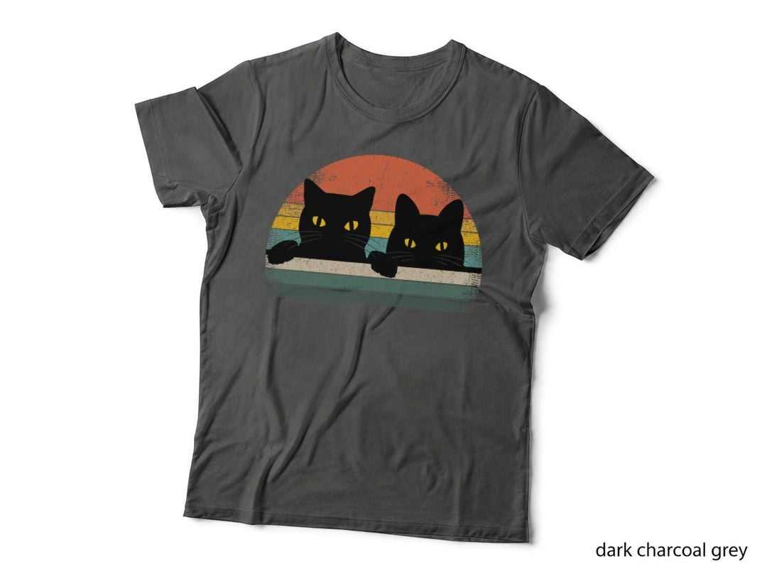 Black Cat Vintage Retro Style - Cats Lover Gift, Halloween, Gothic T-Shirt