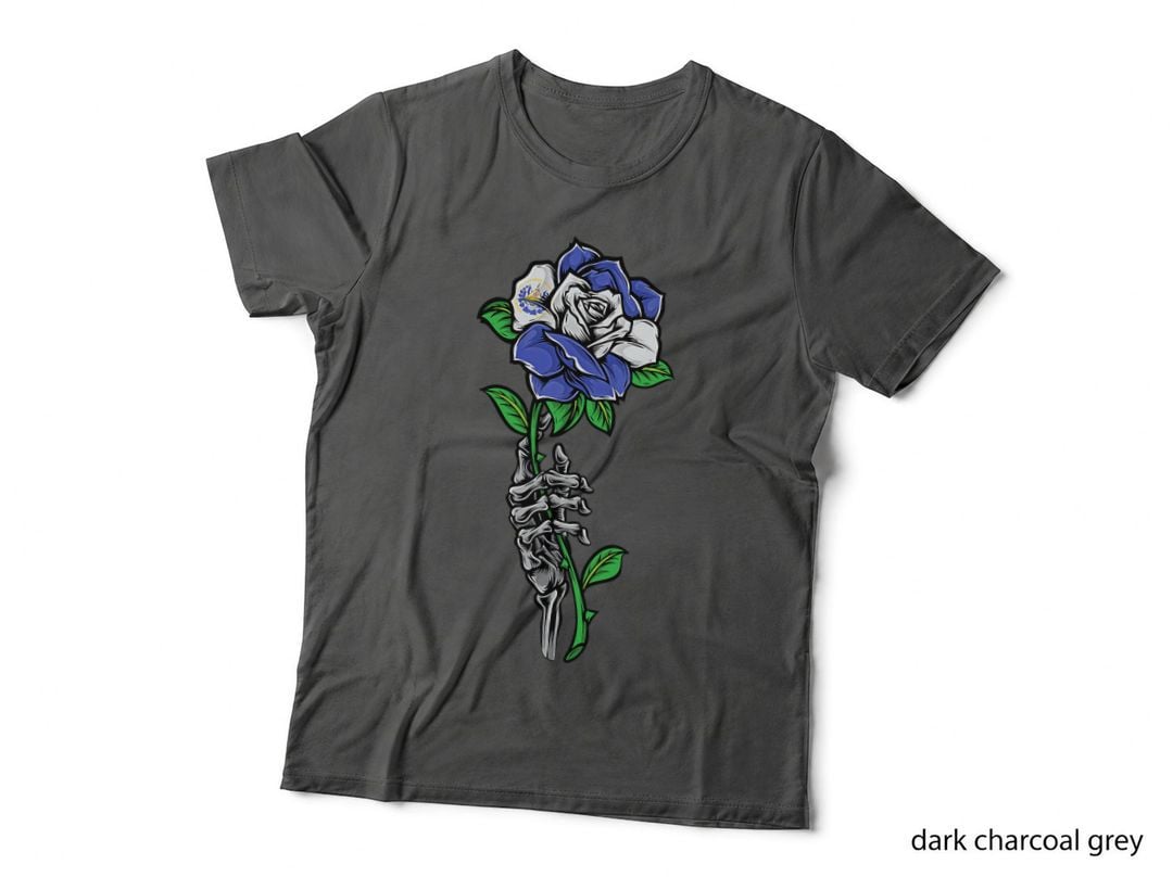 El Salvador Rose Skeleton Pride Salvadorian Flag Roots Gifts T-Shirt