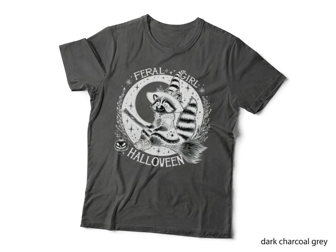 Feral Girl Halloween Raccoon, Retro Vintage, Funny Aesthetic, Gift T-Shirt