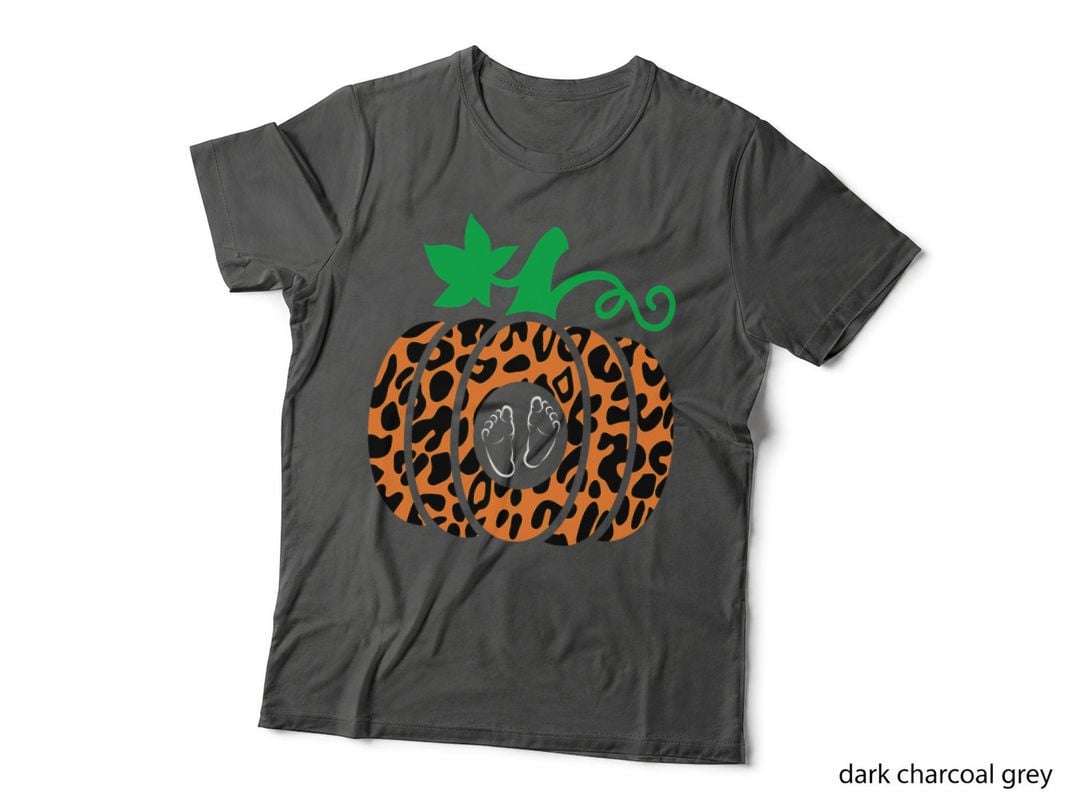 Leopard Pumpkin Belly Halloween Pregnancy Announcement T-Shirt