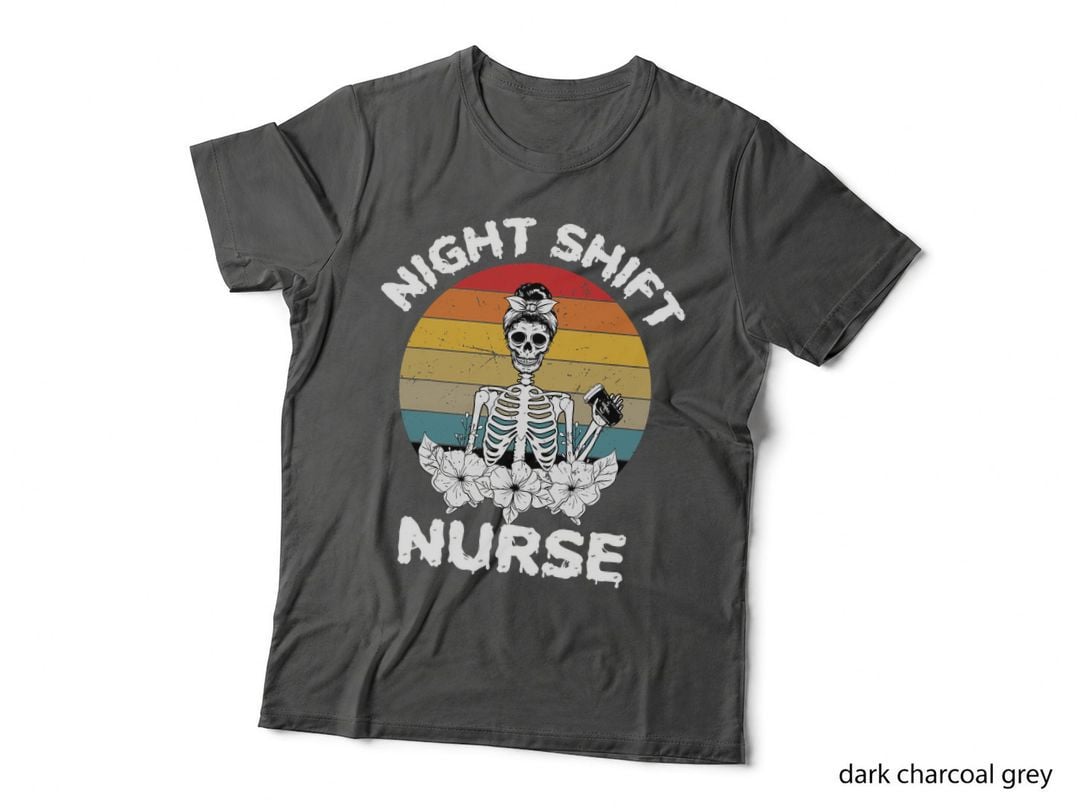 Funny Night Shift Nurse Skeleton Halloween RN Nurses Women T-Shirt