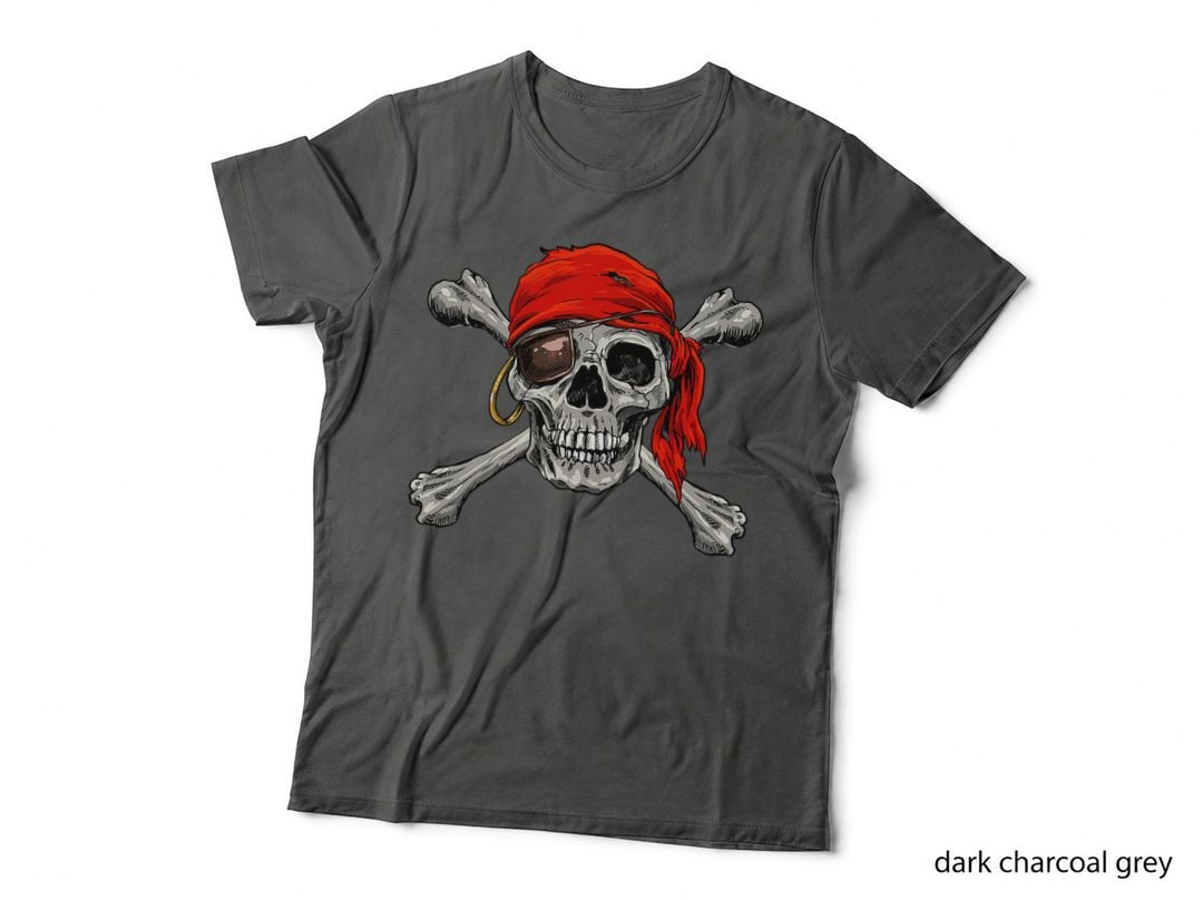 Jolly Roger Pirate Skull Crossbones Halloween Costume T-Shirt