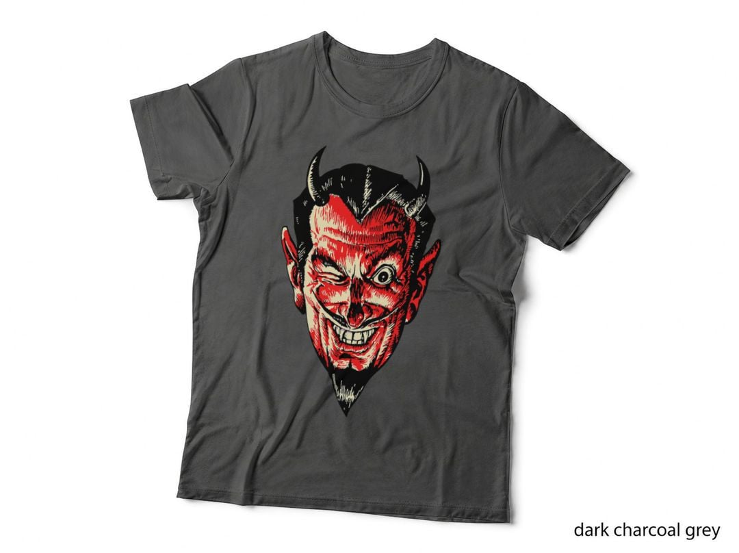 Vintage Halloween Red Devil Head Horror Longing for Evil T-Shirt