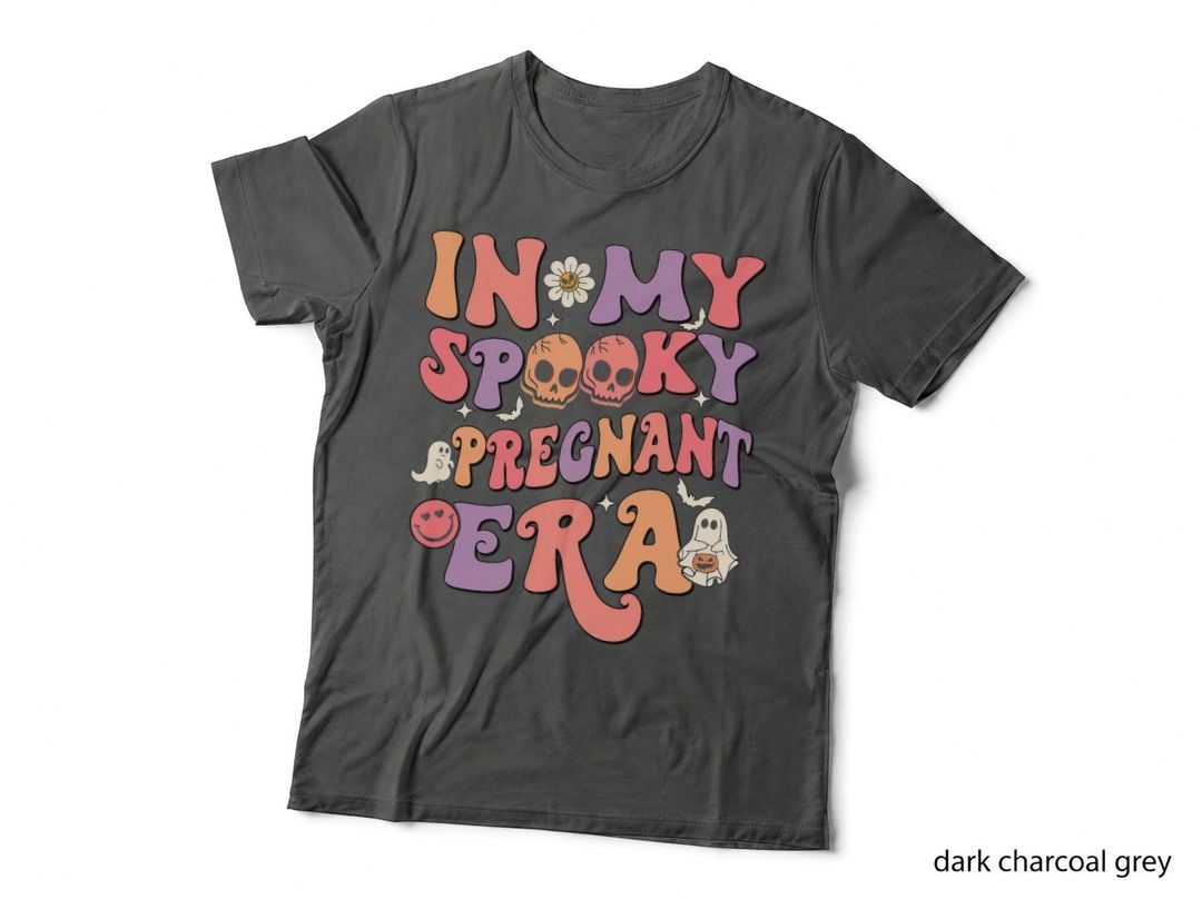 In My Spooky Pregnant Era Ghost Halloween Pregnant Mom Women T-Shirt