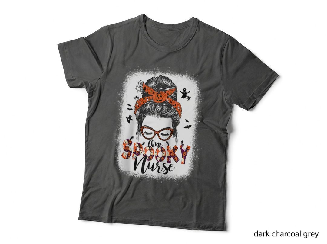 One Spooky Nurse Messy Bun Mom Life Pumpkin Halloween Nurse T-Shirt