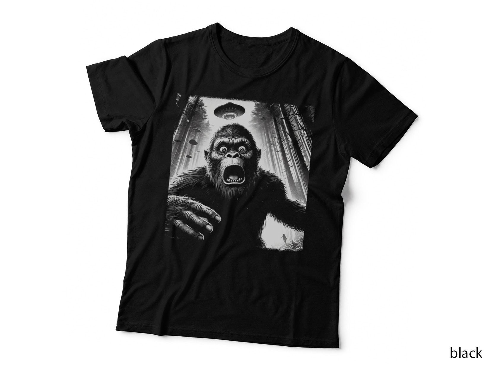 Funny Bigfoot Sasquatch Selfie with Alien UFO T-Shirt
