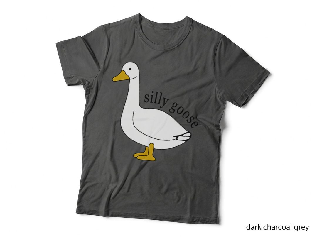 Silly Goose Funny Goose Meme Cute Goose Trendy Clothing T-Shirt