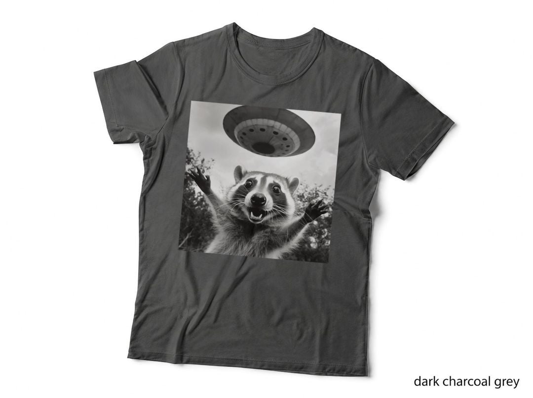 Funny Raccoon UFO Alien Selfie Photo of Raccoon with UFO T-Shirt
