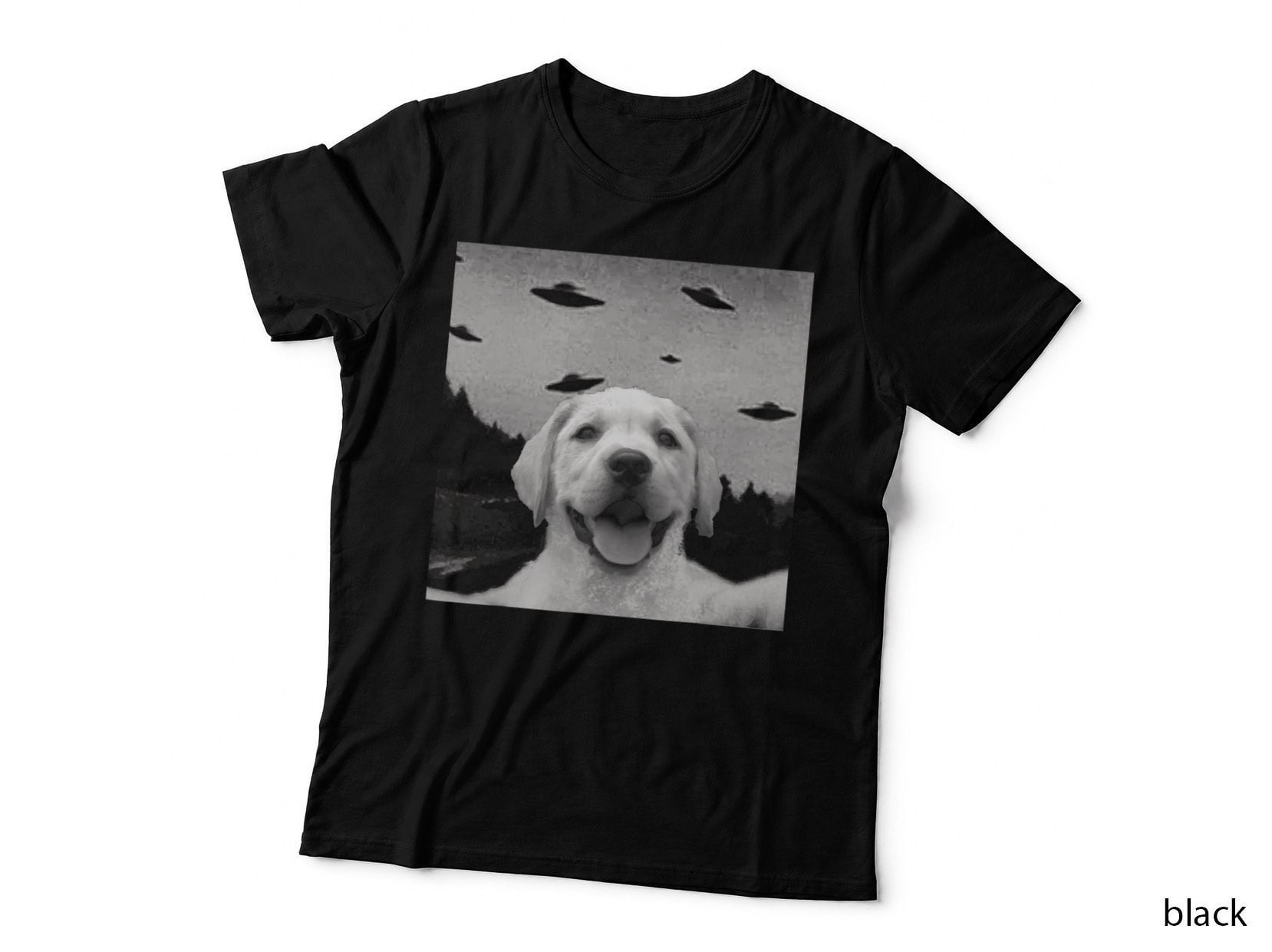 Alien UFO Selfie Labrador T-Shirt, Space Humor, Pet Lover Apparel