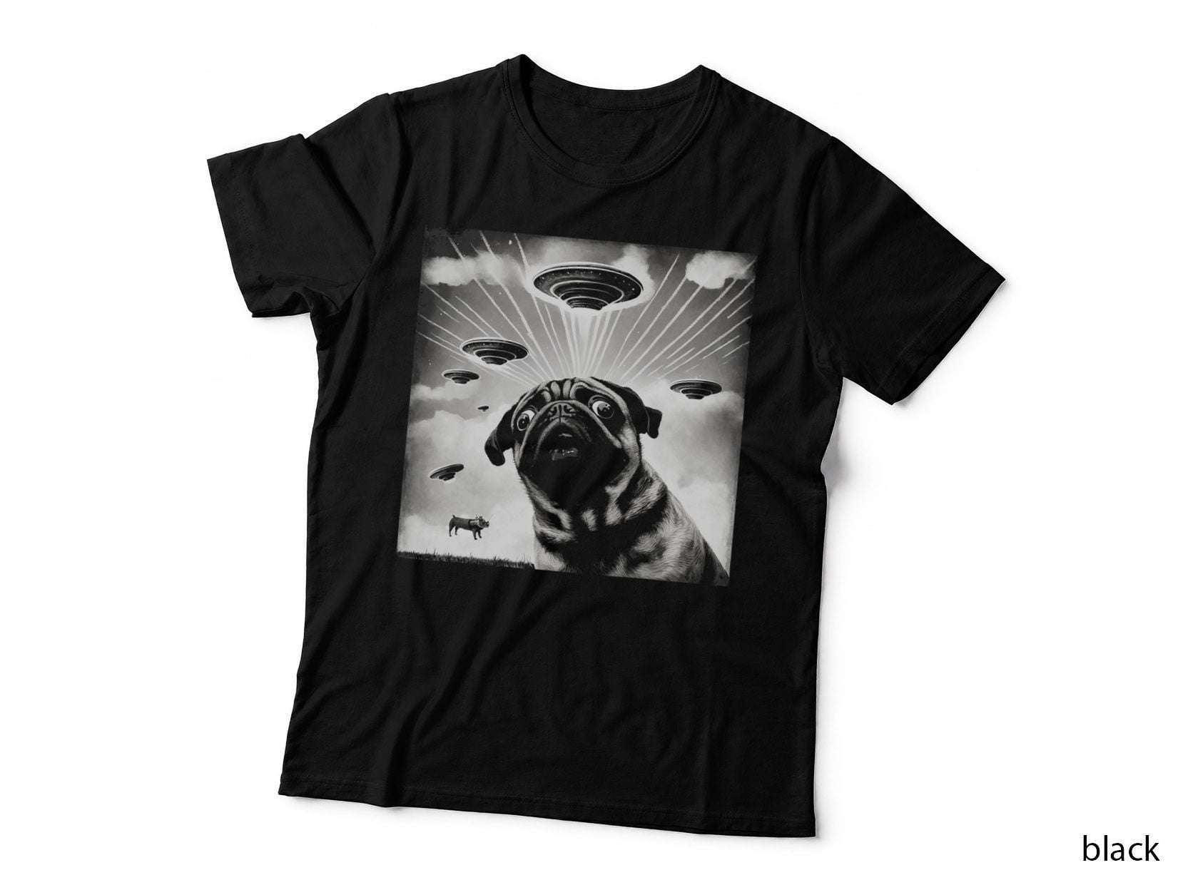 UFO Flying Alien Uaps Funny Pug Selfie Retro T-Shirt