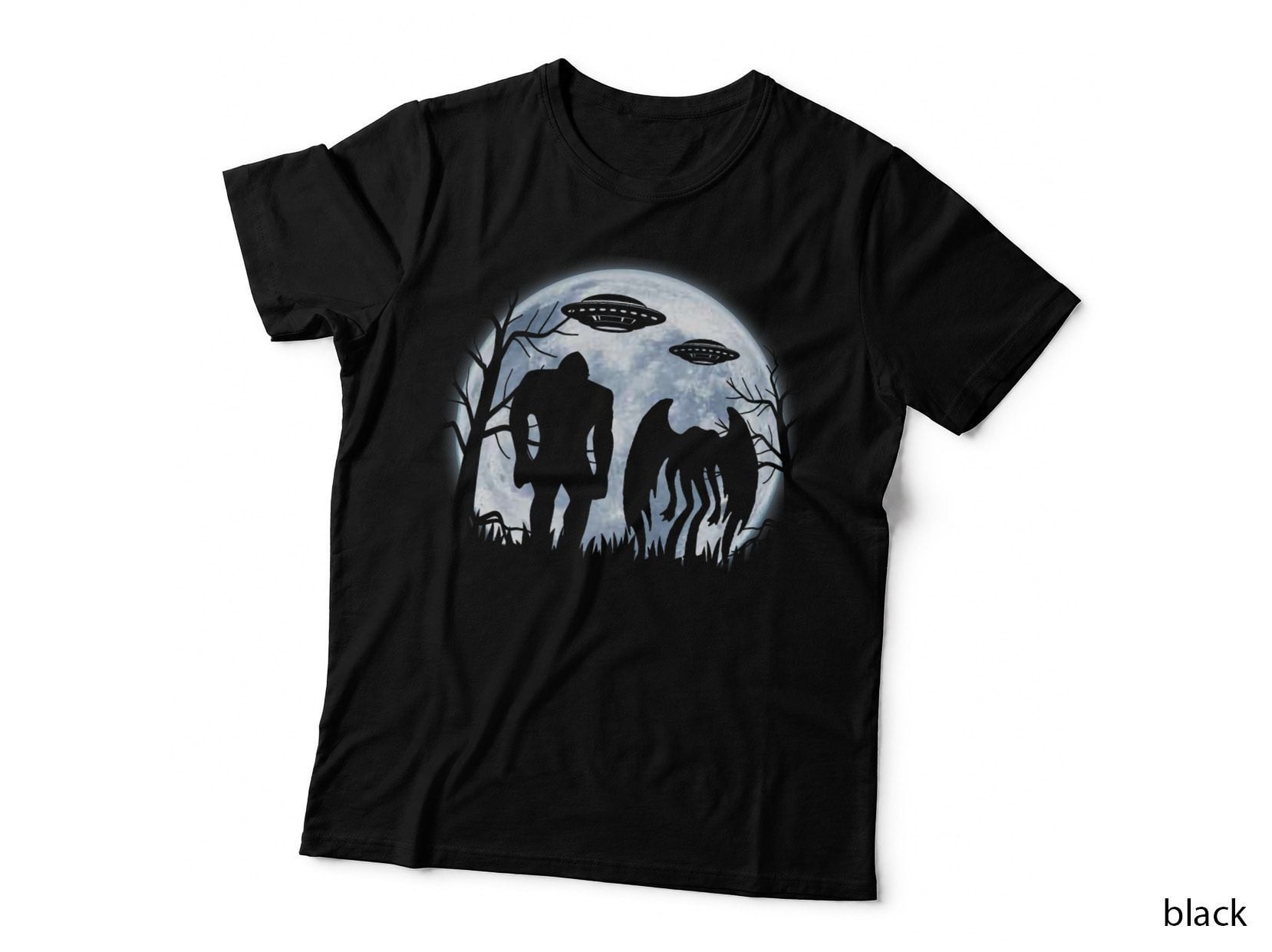 Bigfoot with Mothman UFO Alien Funny Cryptid Monster Believe T-Shirt