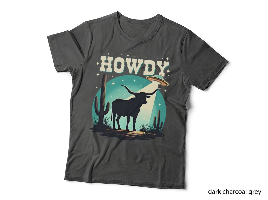 Howdy Funny Sci-Fi Western Humour Retro Longhorn UFO Cactus Illustration T-Shirt
