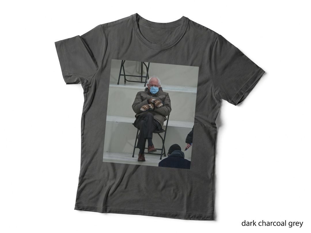 Bernie Mittens Meme Bernie Sanders Sitting Funny Pullover Hoodie T-Shirt