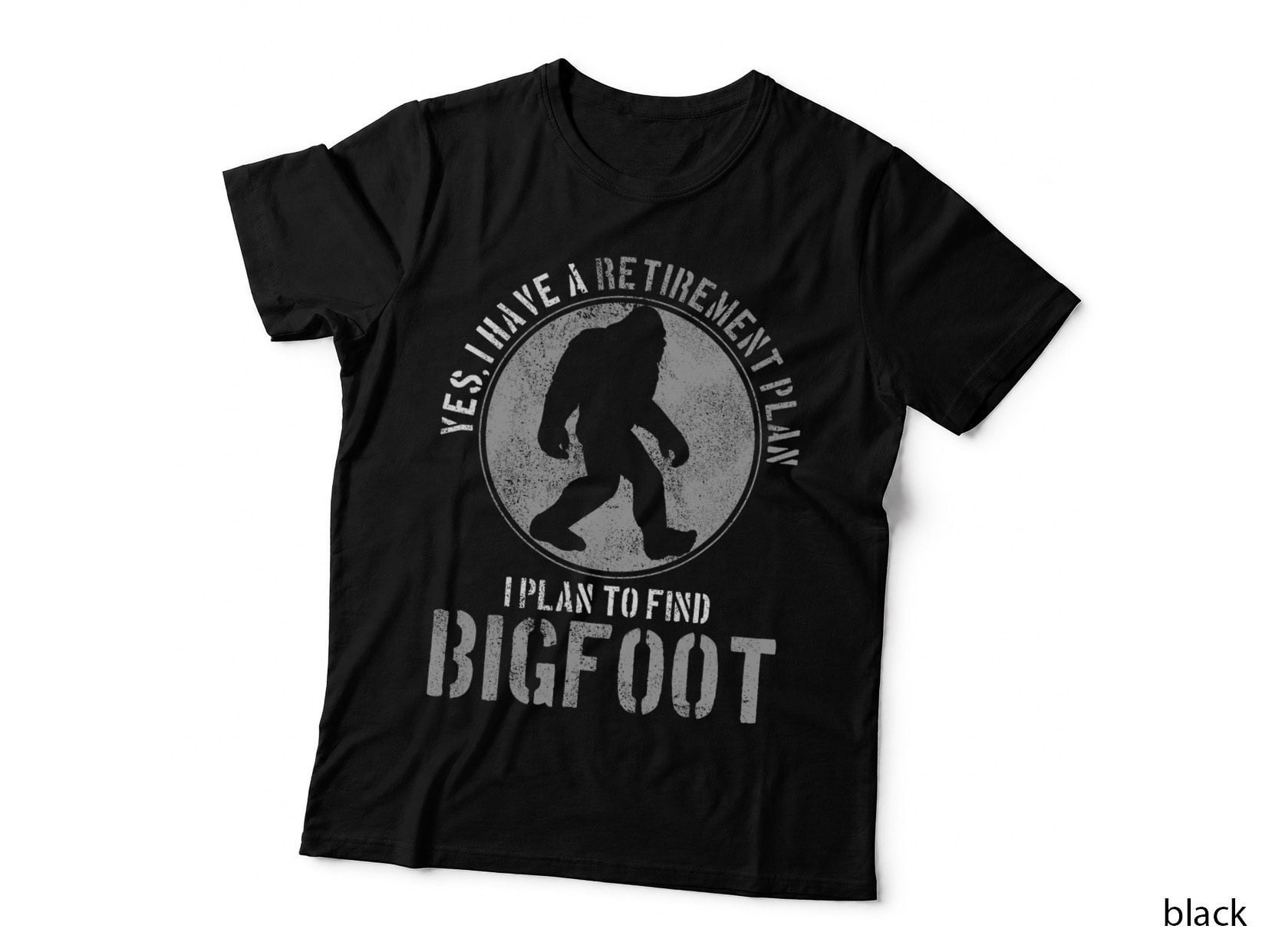 Bigfoot Retirement Plan Funny Retired Sasquatch Hunter Gift T-Shirt