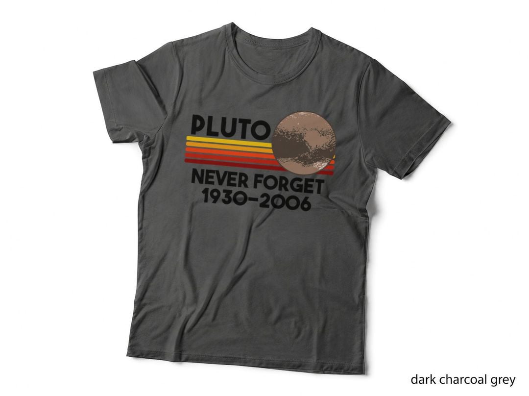 Never Forget Pluto Retro Funny Space Science Gift T-Shirt