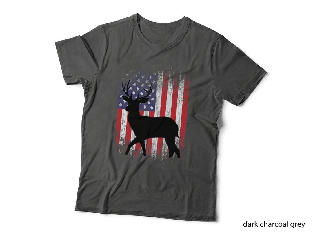 American Deer Hunting Patriotic Hunter Flag Whitetail Buck T-Shirt