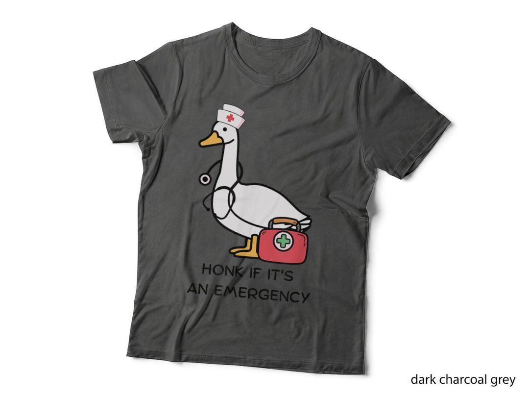 Honk If It's an Emergency Nurse Goose Doctor Funny Medical T-Shirt