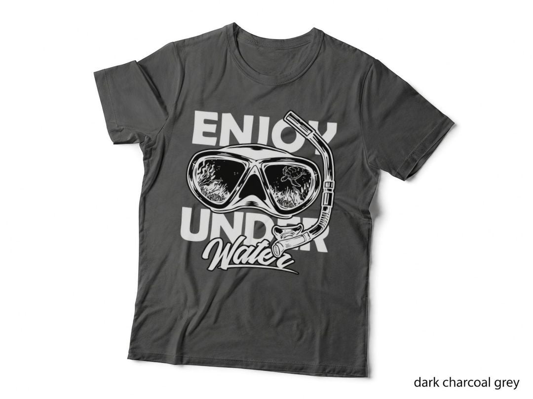 Enjoy Under Water Diving Monochrome Sports Outline T-Shirt