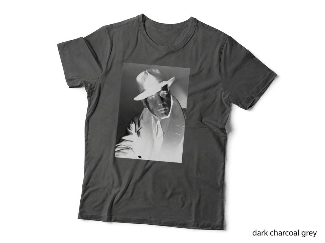 Humphrey Bogart in Brother Orchid, 1940 T-Shirt