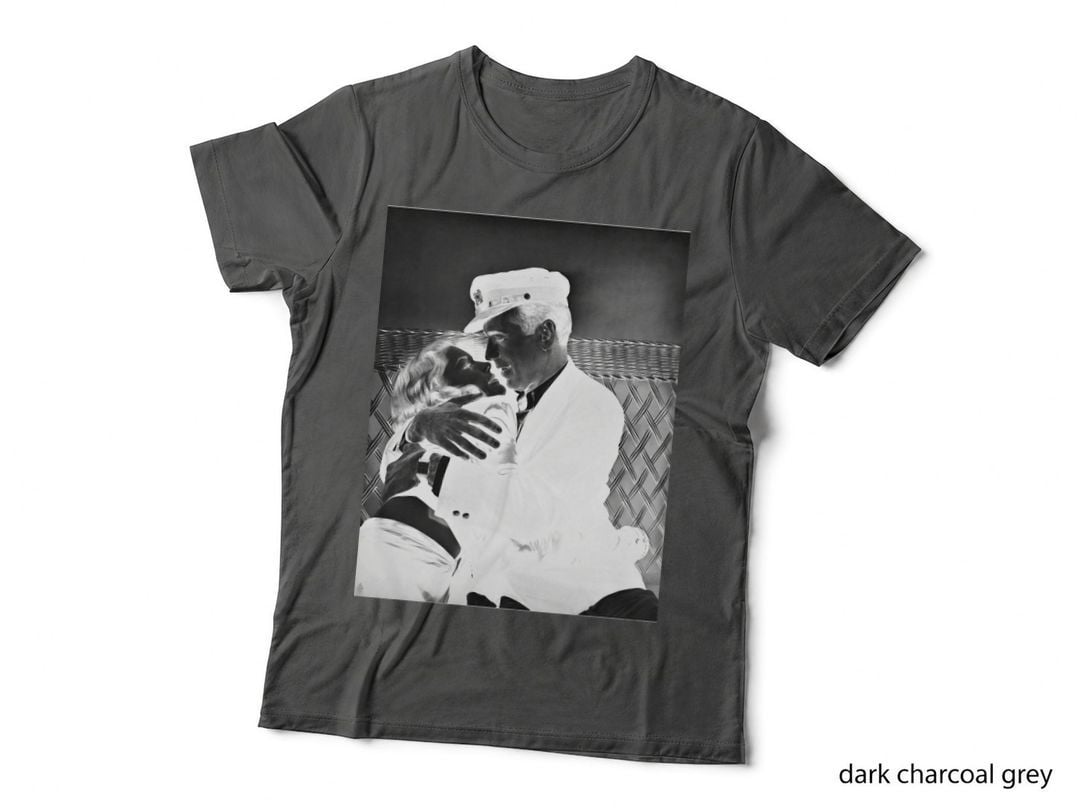 Humphrey Bogart and Lauren Bacall T-Shirt