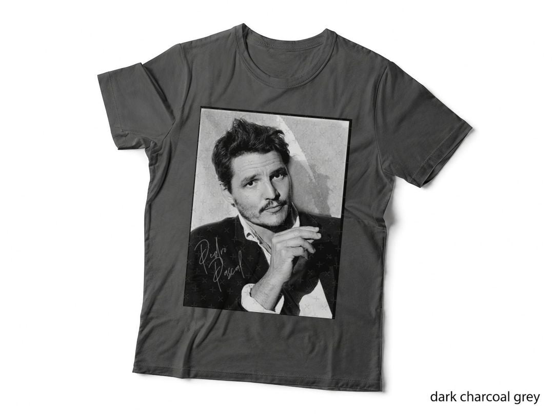 Pedro Pascal - BW III T-Shirt