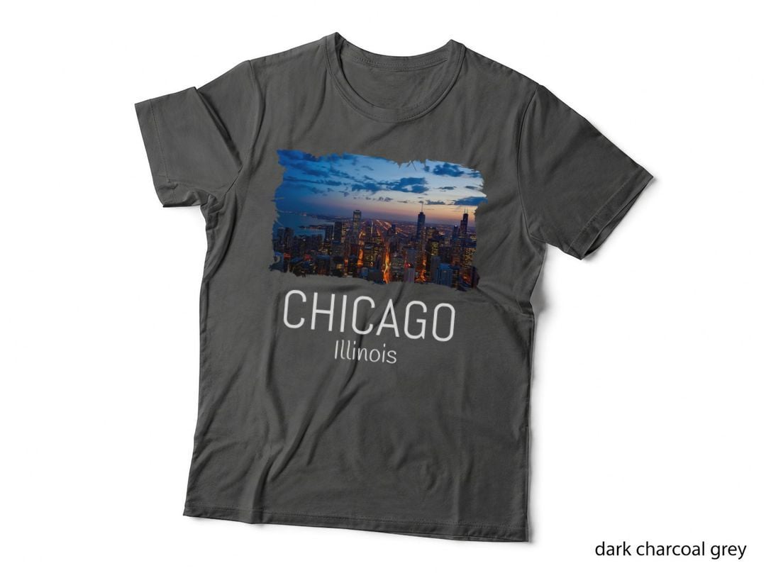 Chicago Skyline at Night Cool Souvenir Chicago Illinois T-Shirt