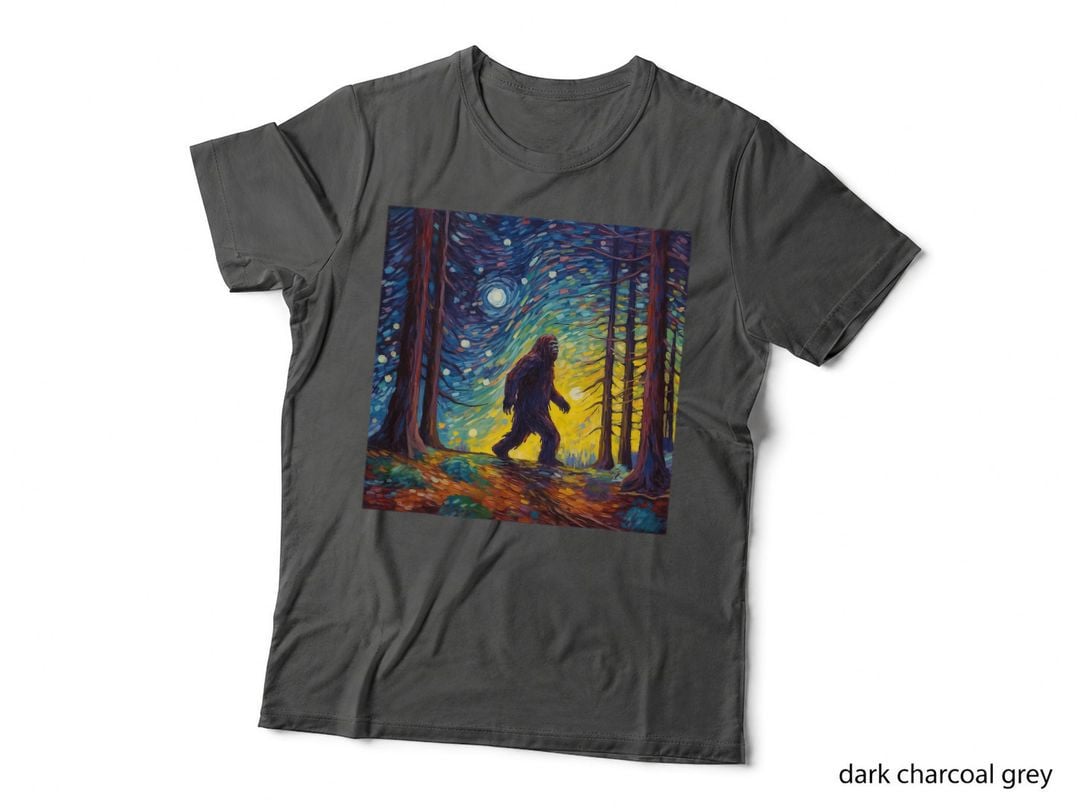 Bigfoot Walking on Est Starry Night Art Sasquatch, Cryptozoology T-Shirt