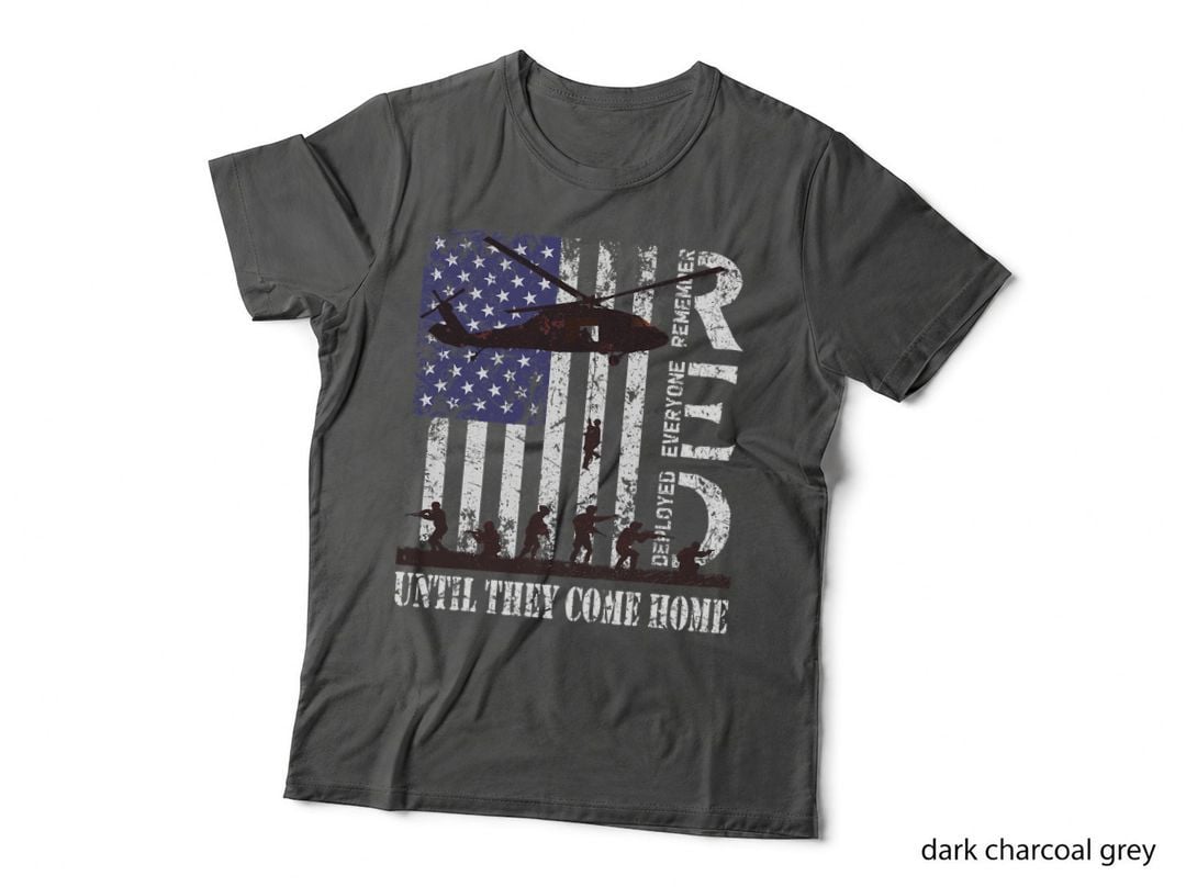 RED Friday Remember Everyone Deployed US Flag Army Vintage T-Shirt