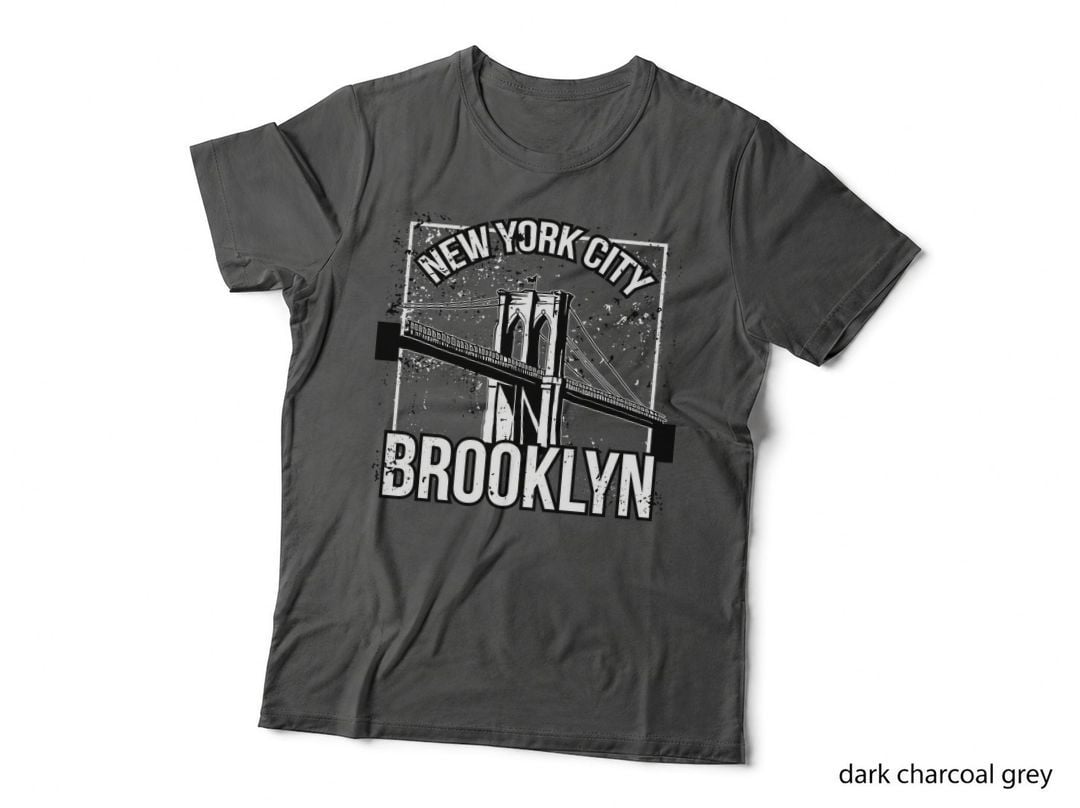 Brooklyn New York City Bridge Grayscale Distressed Monochrome Nyc T-Shirt
