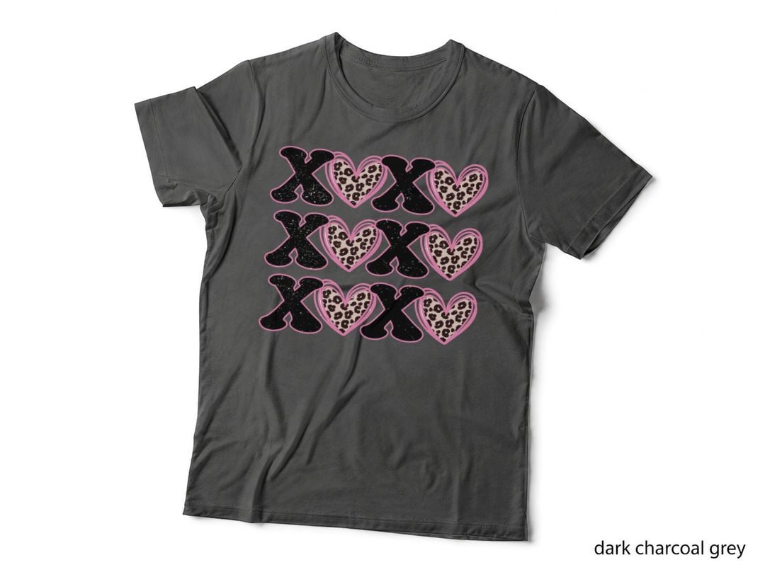 Xoxoxoxo Distressed Xoxoxoxoxoxoxoxo Leopard Heart Pink Y2k Edgy T-Shirt