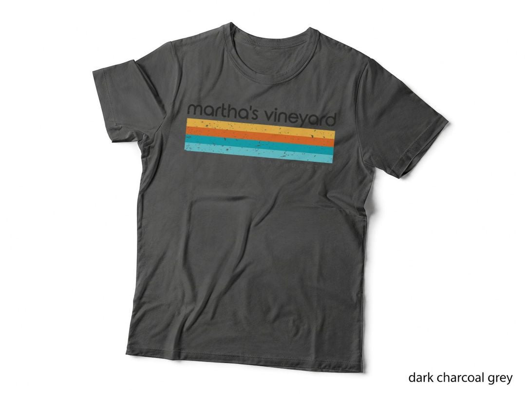 Retro Martha's Vineyard Massachusetts MA Vintage Design T-Shirt
